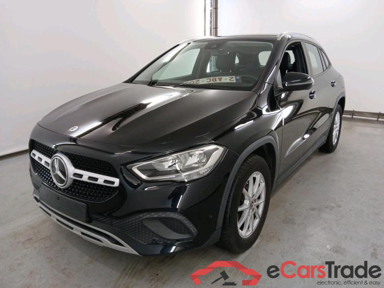 MERCEDES-BENZ GLA 2.0 GLA 180 D DCT BUSINESS SOLUTION