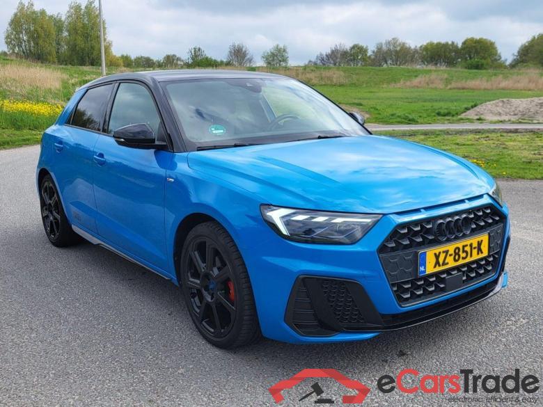 AUDI A1 SPORTBACK 30 TFSI S Line edition one #2