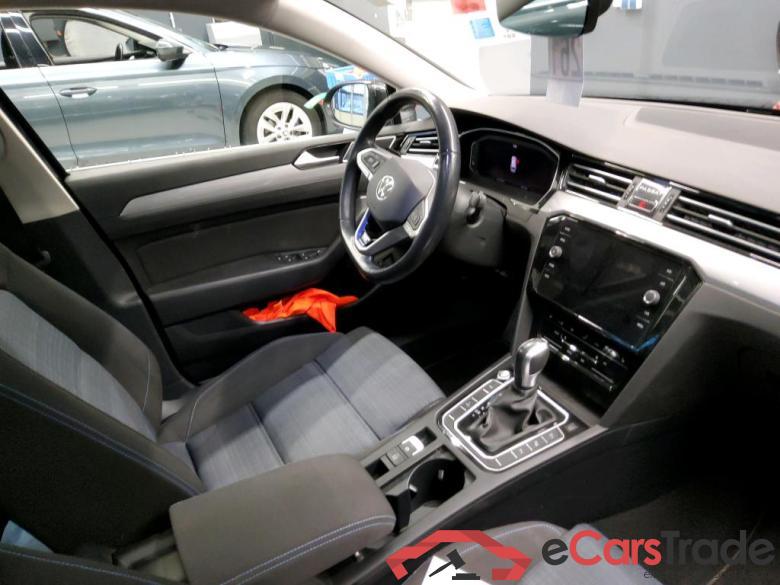 Vw GTE Passat Variant #5
