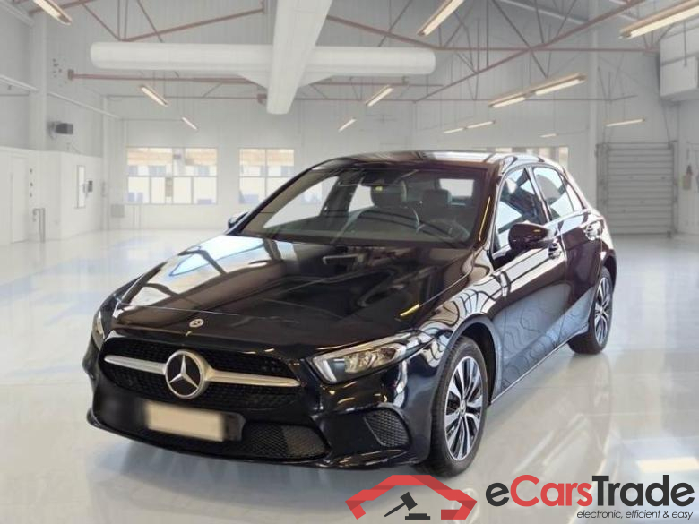 Mercedes 91 MERCEDES-BENZ CLASSE A / 2018 / 5P / BERLINA A 250 E PLUG-IN HYBRID AUTO BUSINESS