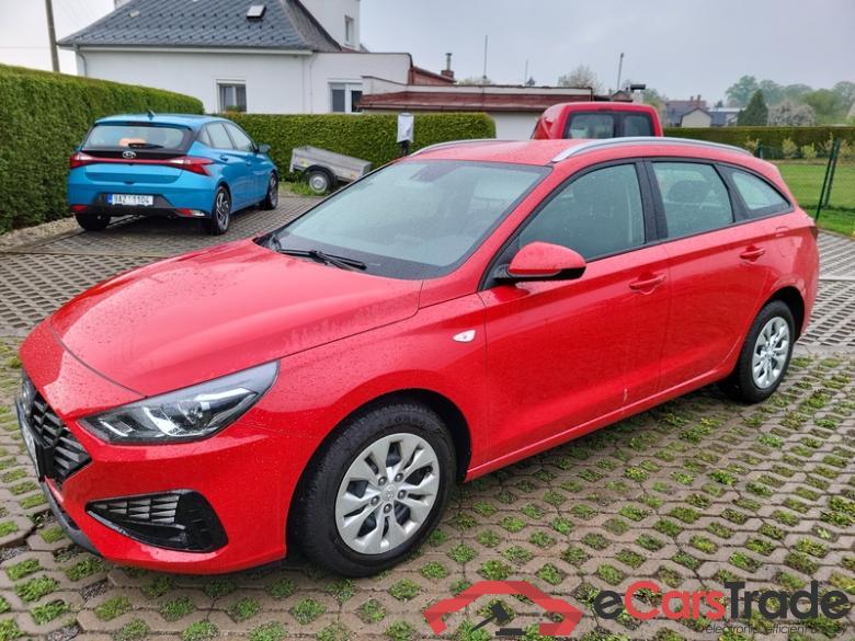 Hyundai  i30  cw (PD)(2017->) i30 1.5i Start Plus kombi 5d #1