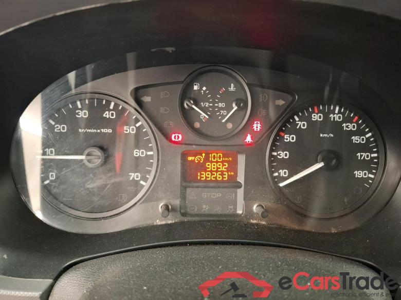 Citroen BlueHDi 75 BVM Club M Berlingo Fourgon Club L1 (Court) 1.6 BlueHDi 75CV BVM5 E6 #6