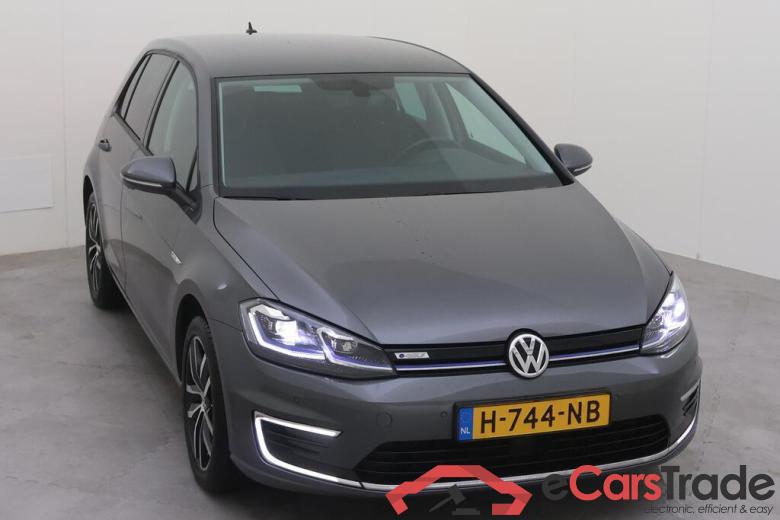 VOLKSWAGEN e-Golf  #4