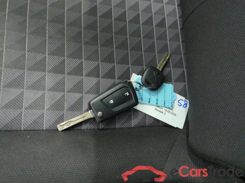 PEUGEOT 108 53 kW #5