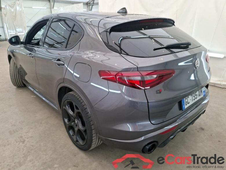 AlfaRomeo 2.2 Diesel 210ch AT8 Q4 Veloce Ti ALFA ROMEO Stelvio / 2017 / 5P / SUV 2.2 Diesel 210ch AT8 Q4 Veloce Ti #2