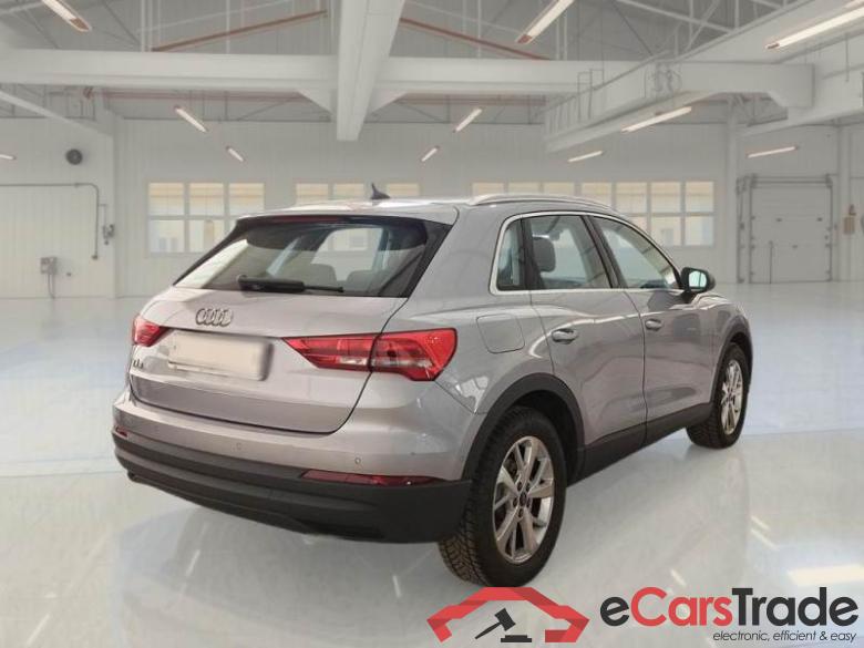 Audi 88 AUDI Q3 / 2018 / 5P / SUV 35 TDI S TRONIC BUSINESS #2