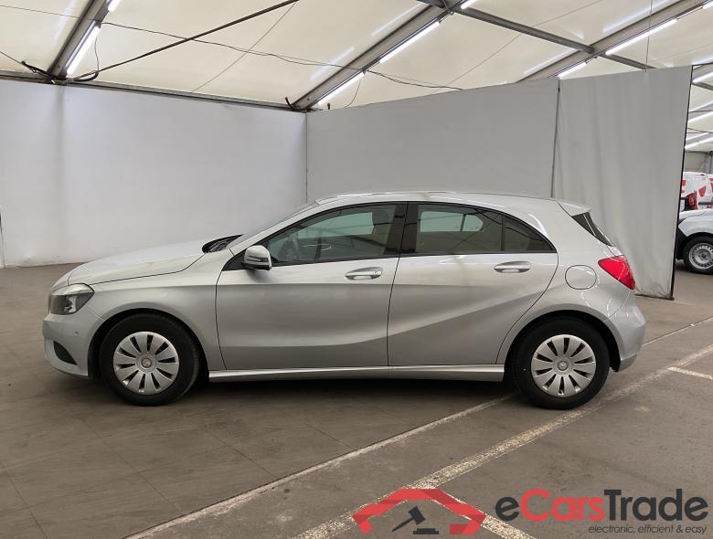 Mercedes A180i Navi Klima PDC ... #4