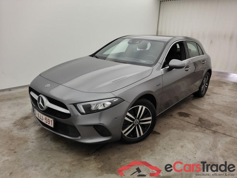 Mercedes-Benz A-Klasse A 250 e Business Solution 5d #4