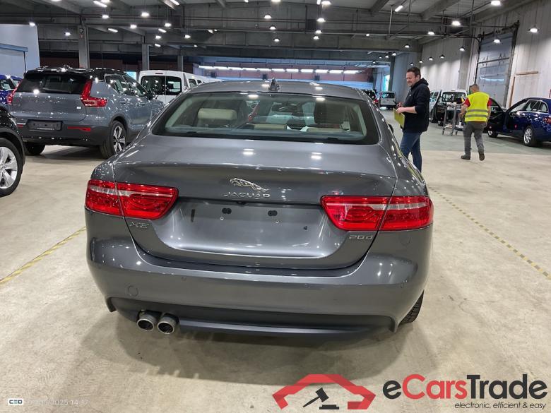 JAGUAR XE 2.0 D Prestige STOCK #5