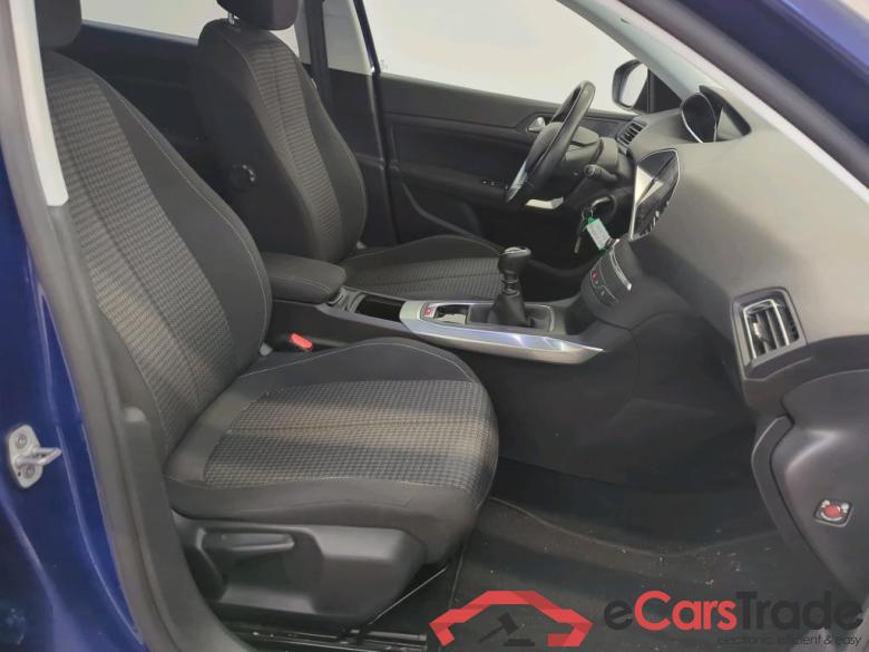 Peugeot 308 SW Peugeot 308 SW Blue Lease Executive 1.2 Puretech 110 5d #3