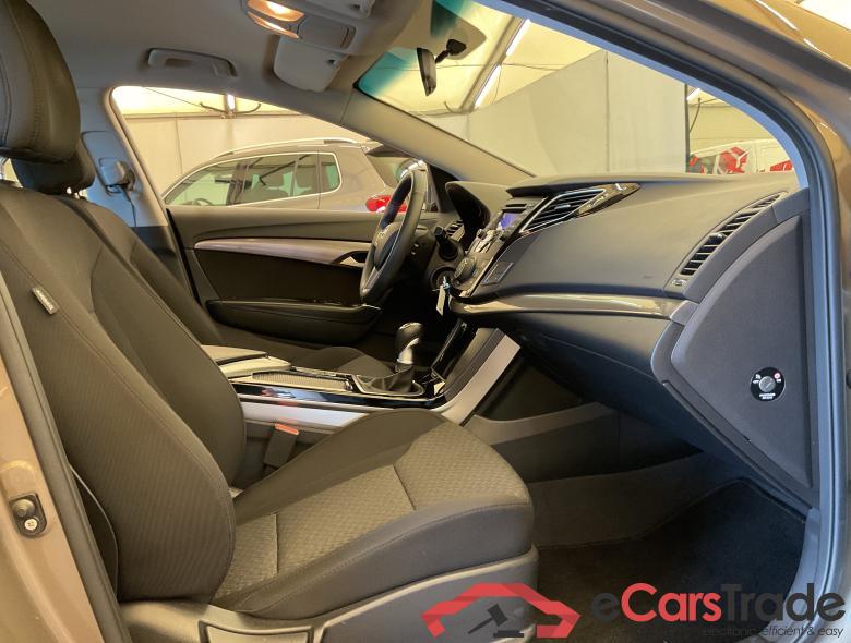 Hyundai i40 1.6 GDI Lounge Navi KeylessGo Klima ... #6