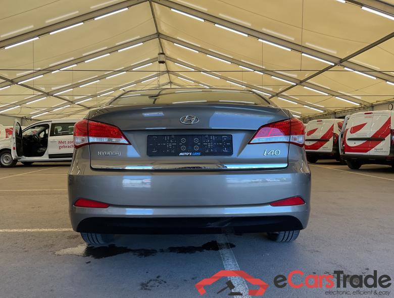 Hyundai i40 1.6 GDI Lounge Navi KeylessGo Klima ... #3