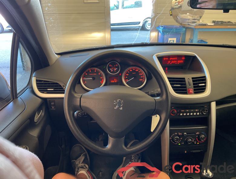 PEUGEOT 207+ 1.4i Access #5