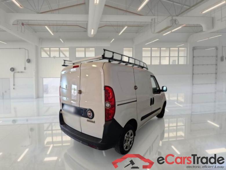 Fiat 51 FIAT DOBLÒ CARGO / 2014 / 4P / VETT. FURGONATA CH1 LOUNGE 1.6 MJET 105CV E6D SeS #2