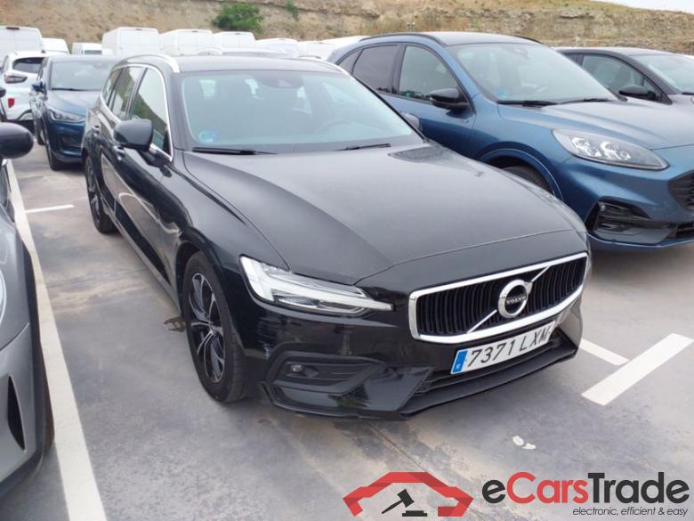 VOLVO V60 2.0 B4 Momentum Pro #1
