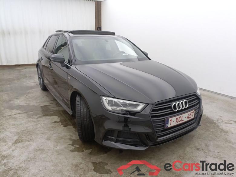Audi A3 Sportback 1.6 30 TDi 85kW Sport 5d #2