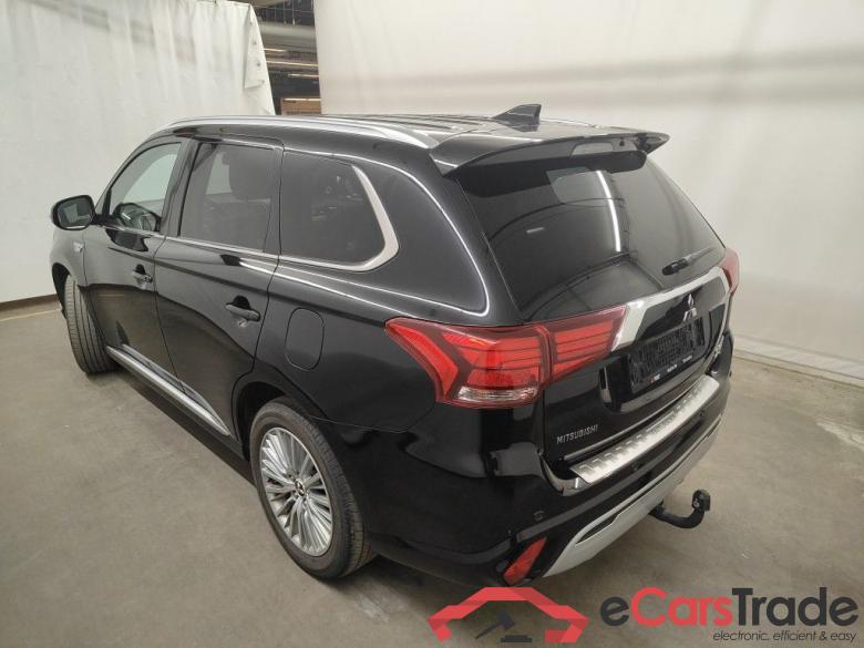 Mitsubishi Outlander 2.4 PHEV 4WD Instyle SDA AT 5d #4