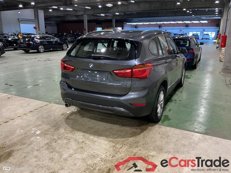 BMW X1 - 2019 1.5i sDrive18 OPF #4