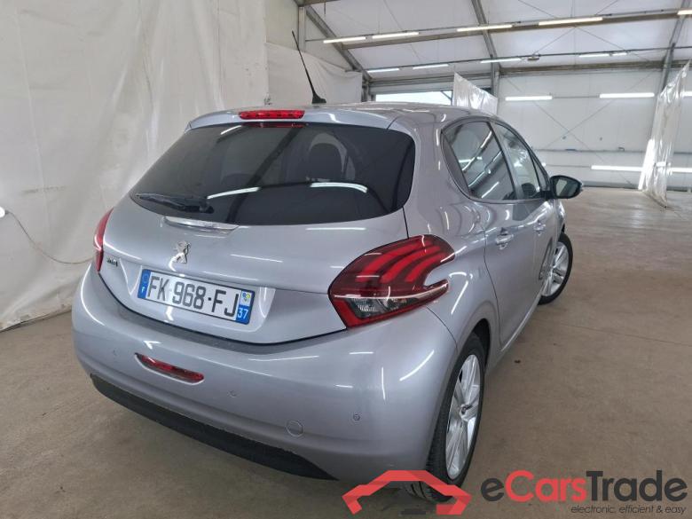 Peugeot Puretech 82 Signature(SP) 208 Signature 1.2 PureTech 80CV BVM5 E6dT #3