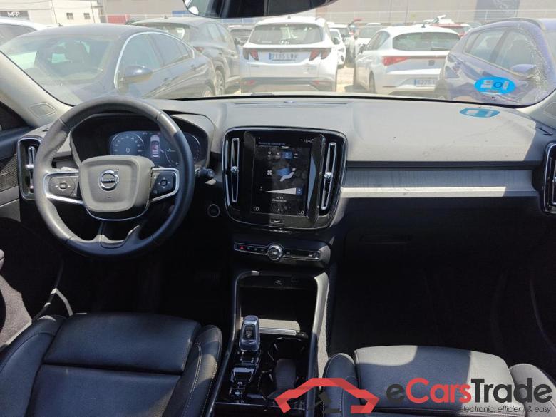 Volvo 1.5 T4 Twin Recharge Inscription Auto VOLVO XC40 / 2017 / 5P / todoterreno 1.5 T4 Twin Recharge Inscription Auto #3