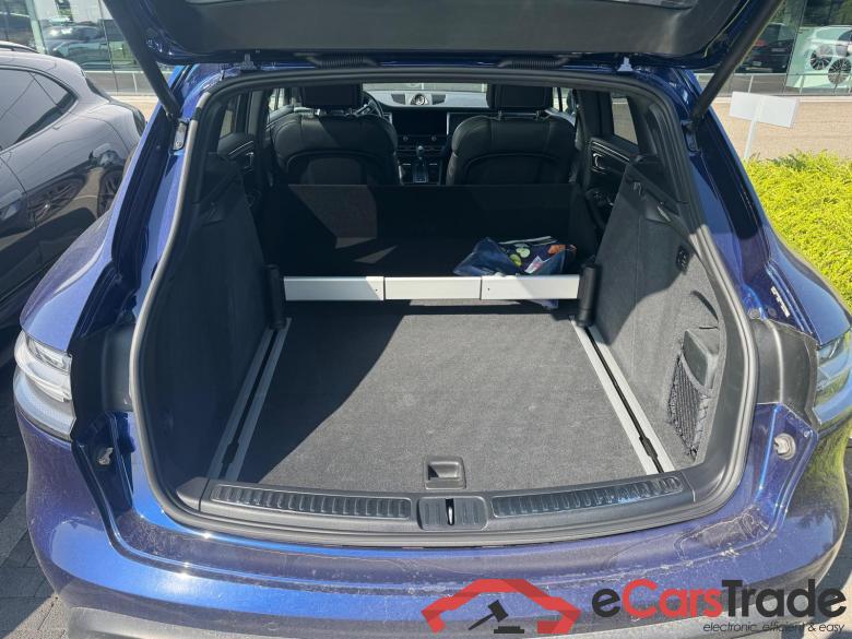 PORSCHE Macan T Macan T (MY24) #5