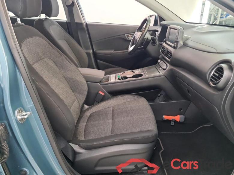 Hyundai Kona '17 Hyundai KONA Comfort Electric 64 kWh 5d #3