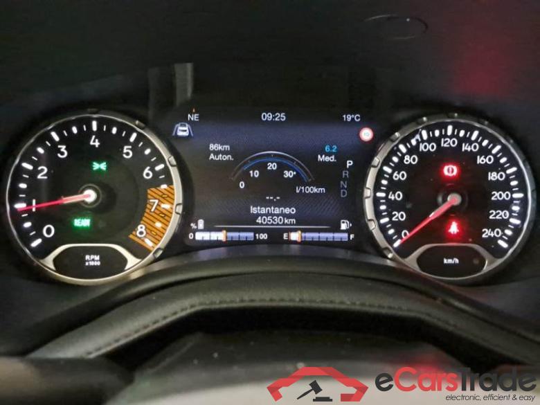 Jeep 56 JEEP RENEGADE / 2018 / 5P / SUV 1.5 T4 MHEV 130CV LIMITED #4