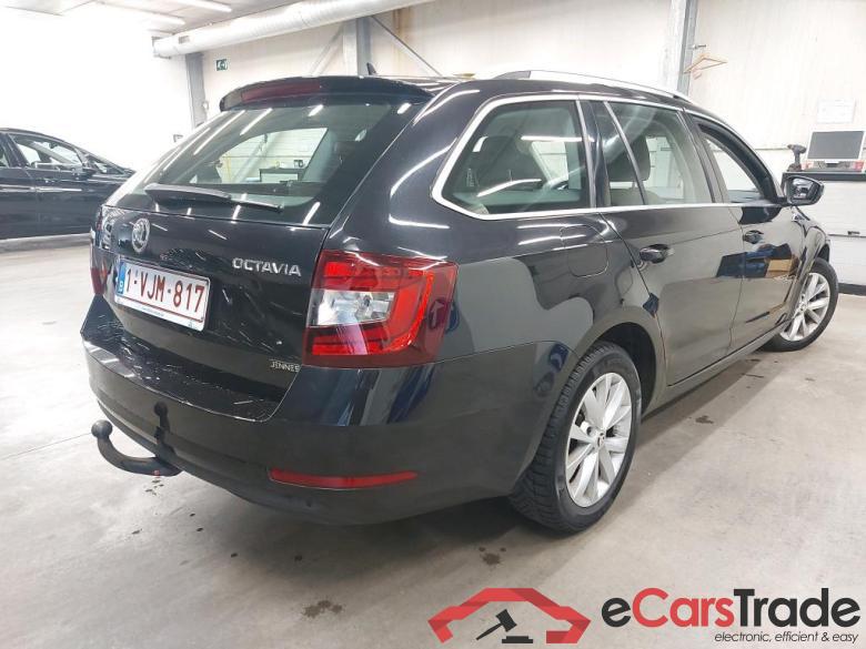 SKODA - SKO OCTAVIA COMBI CRTDI 115PK DSG7 Style Pack Safety & Comfort & Adaptive Cruise & Kessy & Lane Assist & Removable Trailer Hook #2