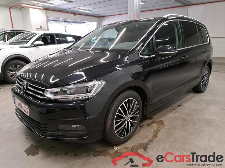 VOLKSWAGEN - VW  TOURAN TDi 150PK DSG Highline With Nav Discover Pro & Heated Front & Rear Seats & Side & Lane Assist & Towing Hook & Rear Camera #1