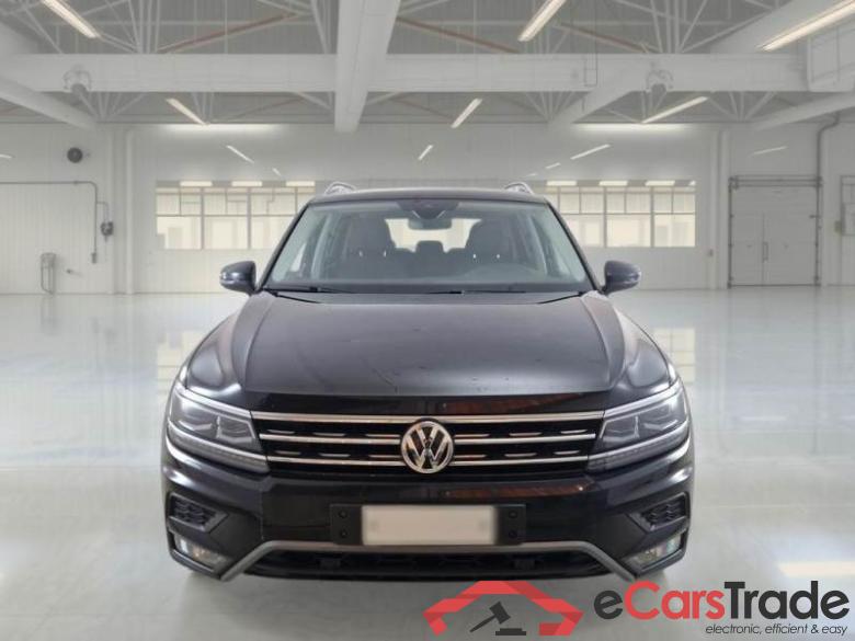 Volkswagen 4 VOLKSWAGEN TIGUAN ALLSPACE / 2017 / 5P / SUV 2.0 TDI SCR 140KW ADVANCED BMT 4MOT DSG #6