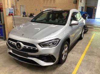 Mercedes GLA 200