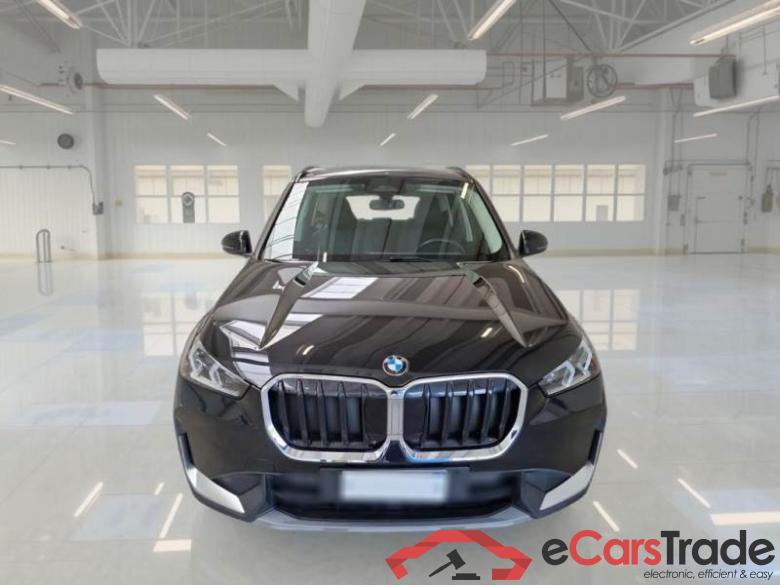 BMW 8 BMW X1 / 2022 / 5P / SUV SDRIVE 18D EDITION ESSENCE DCT #6