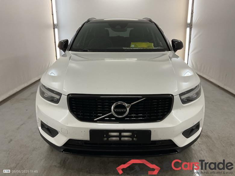 VOLVO XC40 DIESEL 2.0 D3 R-Design Geartronic #1