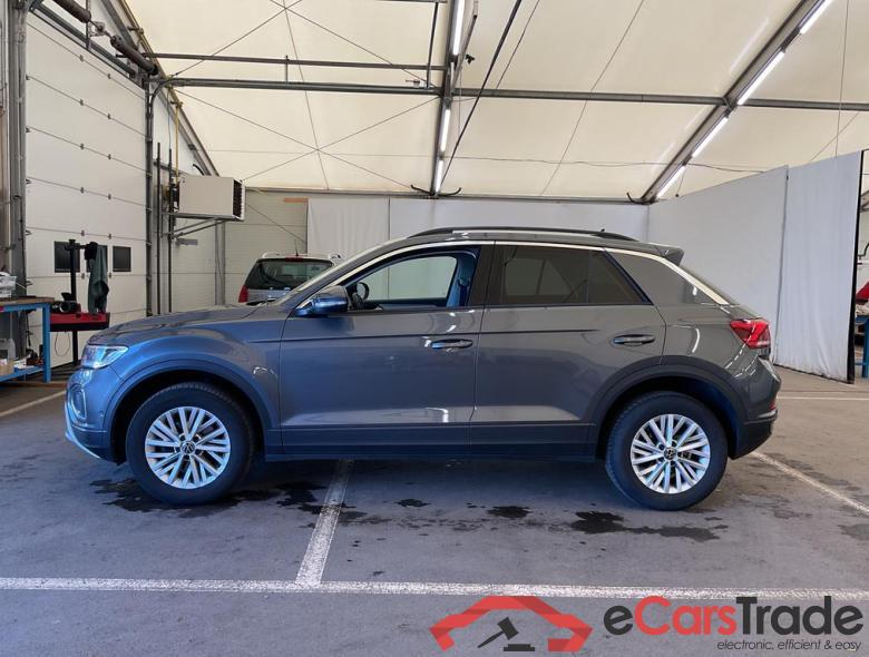 VOLKSWAGEN T-Roc T-Roc Life 1.5 l TSI GPF 110 kW (150 PS) 7-speed dual-clutch transmission DSG #4
