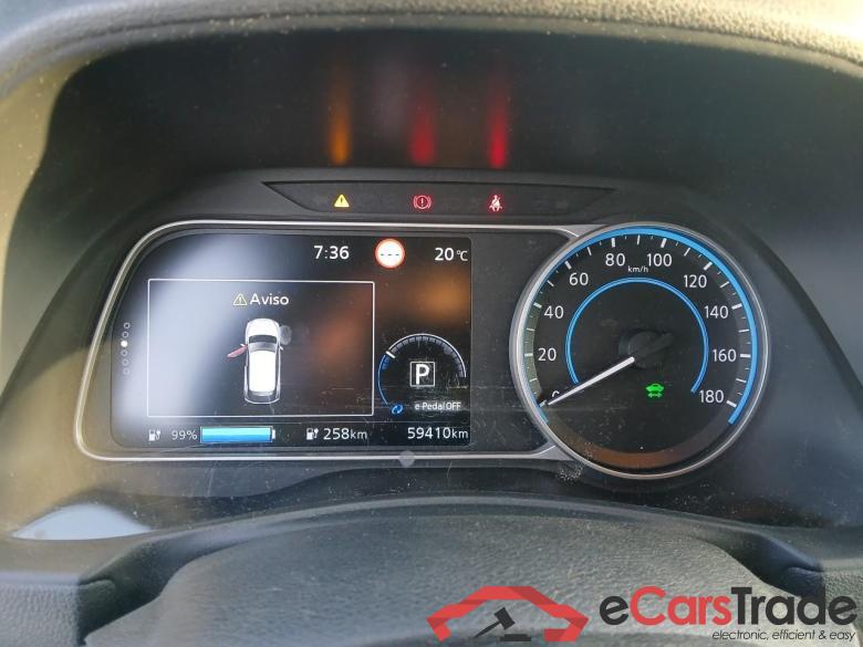 Nissan 40kWh Acenta NISSAN LEAF / 2017 / 5P / berlina con portón 40kWh Acenta #4