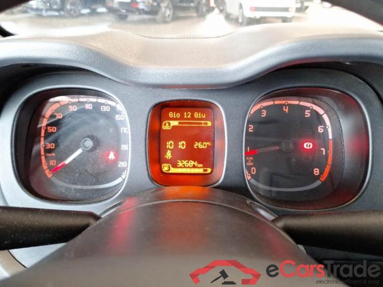 Fiat 35 FIAT PANDA / 2011 / 5P / BERLINA 1.2 69CV E6D-TEMP LOUNGE #4