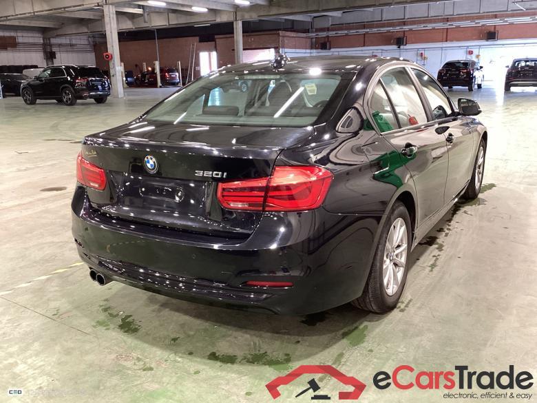 BMW 3 - 2015 320iA Corporate Advantage #4