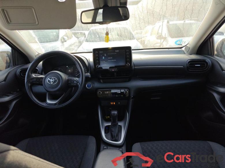 Toyota 1.5 120H Active Tech TOYOTA Yaris / 2020 / 5P / berlina con portón 1.5 120H Active Tech #3