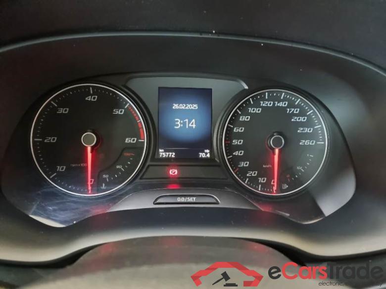 Seat 8 SEAT ATECA / 2016 / 5P / SUV 1.6 TDI BUSINESS #4