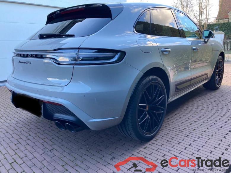 PORSCHE Macan GTS  #2
