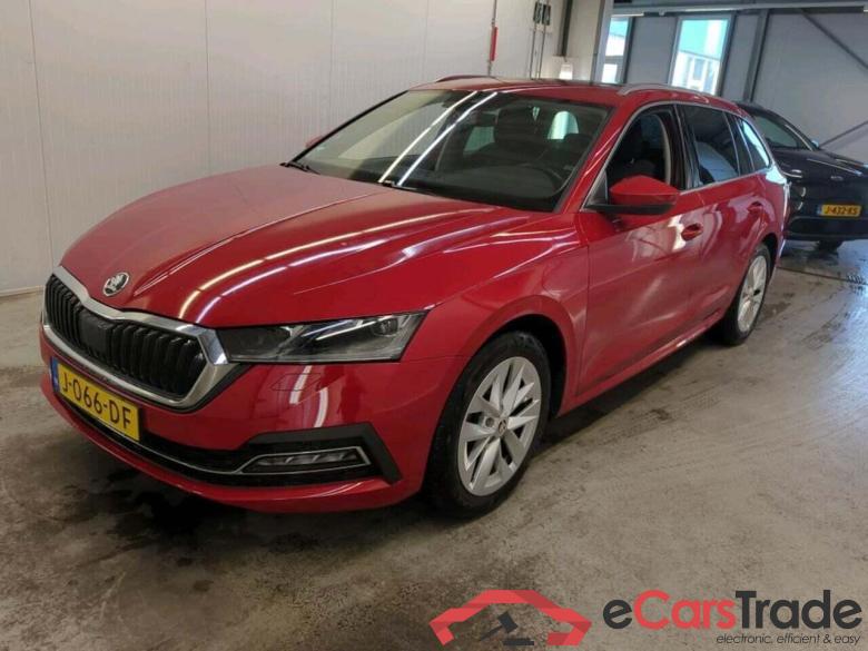 SKODA Octavia Combi 1.5 TSI First Edit. #1
