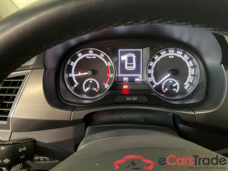 SKODA FABIA COMBI 1.0 TSI Bus. Edition #6