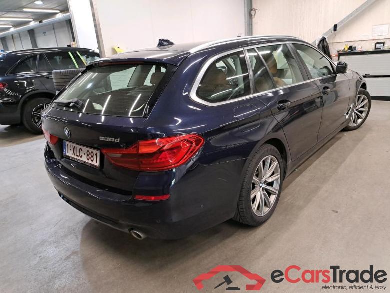 BMW - BMW 5 TOURING 520dA 190PK Pack Business With Heated Seats & Active Cruise & Driving Assistant & Parking Assistant Plus & Towing Hook #2