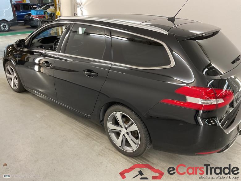 PEUGEOT 308 SW 1.2 PURETECH 96KW S-S GT #3