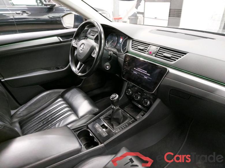 SKODA - SKO SUPERB COMBI CRTDI 120PK GREENLINE STYLE Premium & GPS & Comfort & Trailer hook #3