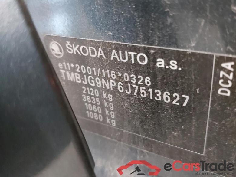 SKODA - SKO SUPERB COMBI CRTDI 120PK GREENLINE STYLE Premium & GPS & Comfort & Trailer hook #6