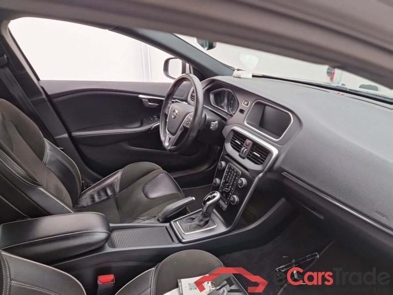 VOLVO V40 D2 R-DESIGN GEARTRONIC #3