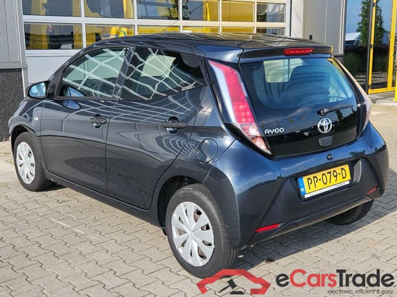 TOYOTA Aygo 1.0 VVT-i x-fun #3