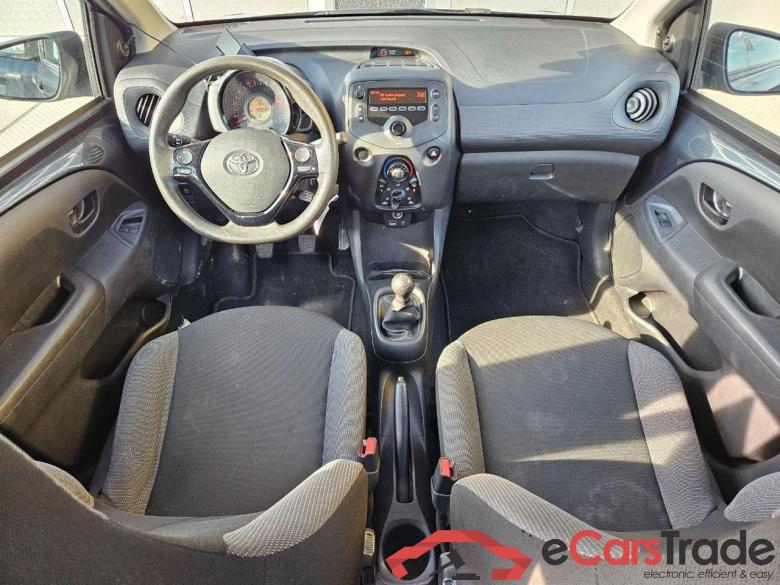 TOYOTA Aygo 1.0 VVT-i x-fun #6