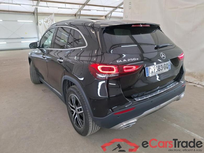 Mercedes GLA 250 e BUSINESS LINE DCT MERCEDES-BENZ GLA / 2020 / 5P / SUV GLA 250 e BUSINESS LINE DCT #2